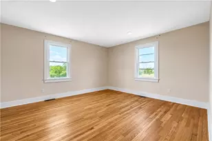 118 Wintechog Hill Rd, No Stonington, CT 06359 - Photo 19