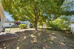 437 Harrington Ave, Warwick, RI 02888 - Photo 29