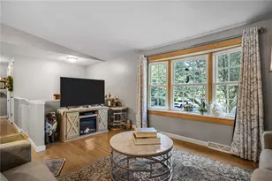 60 Page St, Warwick, RI 02889 - Photo 5