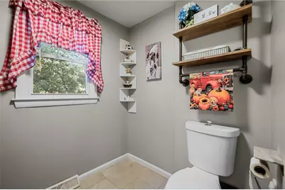 60 Page Street, Warwick, RI 02889 - Photo 23