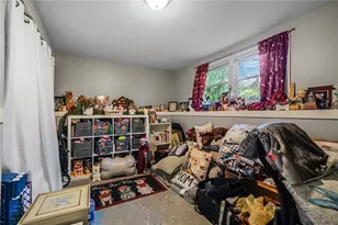 60 Page St, Warwick, RI 02889 - Photo 25