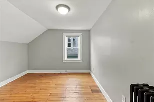 132 S Angell St, Providence, RI 02906 - Photo 17