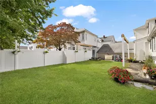 51 Cleveland Ave, Cranston, RI 02920 - Photo 23
