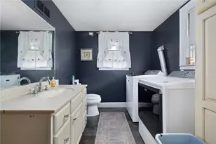 51 Cleveland Ave, Cranston, RI 02920 - Photo 21