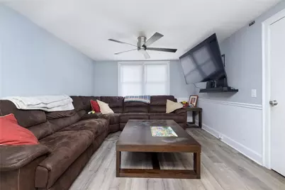 51 Cleveland Avenue, Cranston, RI 02920 - Photo 9