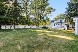 18 Massasoit Ave, Barrington, RI 02806 - Photo 43