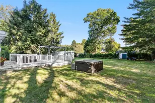 18 Massasoit Ave, Barrington, RI 02806 - Photo 41