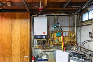 18 Massasoit Ave, Barrington, RI 02806 - Photo 31