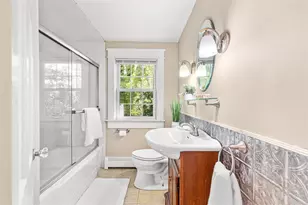 18 Massasoit Ave, Barrington, RI 02806 - Photo 17