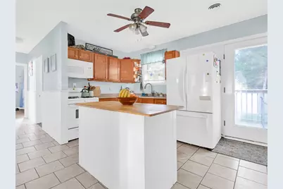 126 Vernon Street, Warwick, RI 02889 - Photo 3