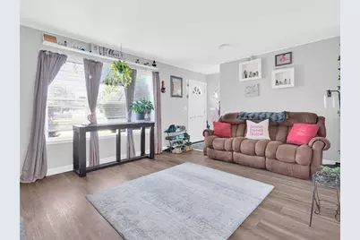126 Vernon Street, Warwick, RI 02889 - Photo 13