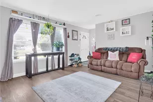 126 Vernon St, Warwick, RI 02889 - Photo 13