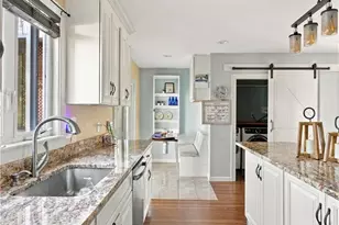 60 Charles St, Bristol, RI 02809 - Photo 17