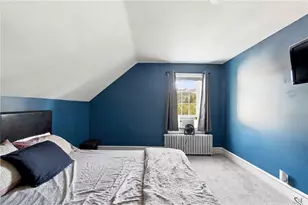 60 Charles St, Bristol, RI 02809 - Photo 33