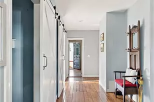 60 Charles St, Bristol, RI 02809 - Photo 15