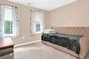 109 Pinnery Ave, Warwick, RI 02889 - Photo 17