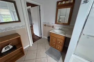 60 Berkeley Ave, Newport, RI 02840 - Photo 27