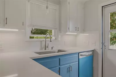 19 Flint Corn Road, Portsmouth, RI 02871 - Photo 9