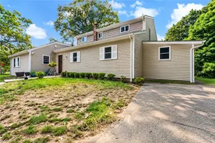 44 Maxwell Dr, North Kingstown, RI 02852 - Photo 1