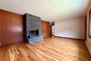 182 Highland St, Woonsocket, RI 02895 - Photo 9
