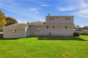 31 Redwood Rd, Portsmouth, RI 02871 - Photo 7