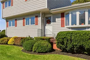 31 Redwood Rd, Portsmouth, RI 02871 - Photo 3