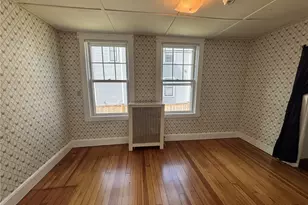 107 Prospect Hill St, Newport, RI 02840 - Photo 5