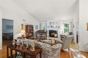 243 Spencer Woods Dr, East Greenwich, RI 02818 - Photo 11