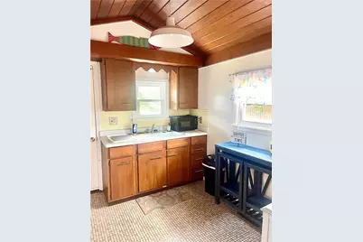 74 Orchard Avenue, Middletown, RI 02842 - Photo 7