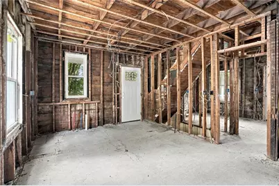 15 Lewis Street, Woonsocket, RI 02895 - Photo 13