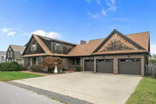 68 Seaview Ave N, Swansea, MA 02777 - Photo 3