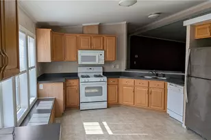 10 Lisa's Way, Coventry, RI 02816 - Photo 7