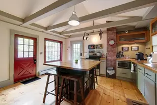 300 Broadway Ave, Newport, RI 02840 - Photo 5