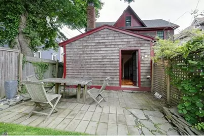 300 Broadway Avenue, Newport, RI 02840 - Photo 21