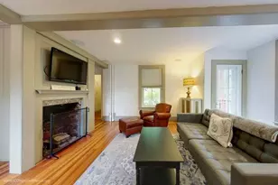300 Broadway Ave, Newport, RI 02840 - Photo 7