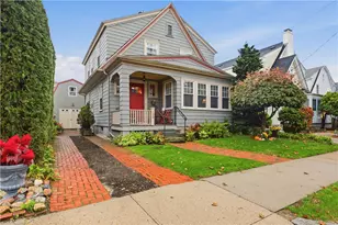 120 Bay View Ave, Cranston, RI 02905 - Photo 1