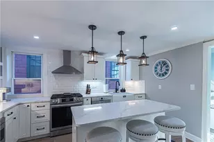 30 Prospect Hill, Newport, RI 02840 - Photo 3