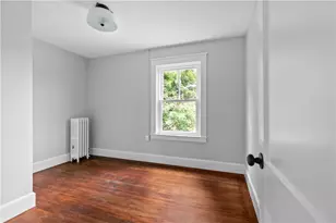 1330 W Main Rd, Portsmouth, RI 02871 - Photo 29