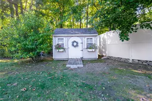 87 Bakewell Ct, Cranston, RI 02921 - Photo 43