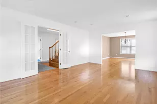 87 Bakewell Ct, Cranston, RI 02921 - Photo 9