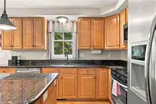 43 Old River Rd, Lincoln, RI 02865 - Photo 19