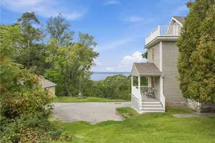 126 Hilton St, Tiverton, RI 02878 - Photo 5