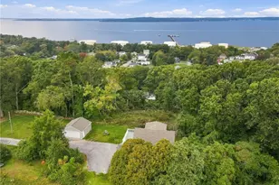 126 Hilton St, Tiverton, RI 02878 - Photo 39