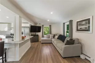126 Hilton St, Tiverton, RI 02878 - Photo 15