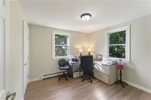 126 Hilton St, Tiverton, RI 02878 - Photo 23
