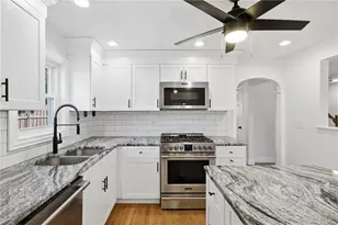 100 Eaton St, Pawtucket, RI 02861 - Photo 9
