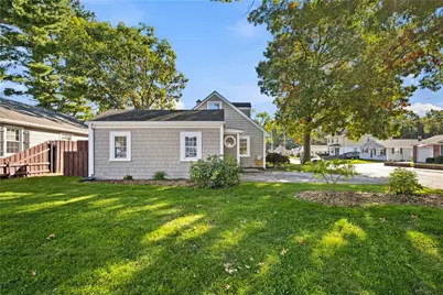 100 Eaton Street, Pawtucket, RI 02861 - Photo 5