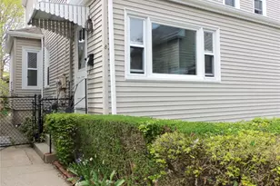 8 Wesley St, Newport, RI 02840 - Photo 3