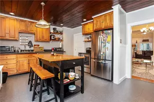8 Wesley St, Newport, RI 02840 - Photo 17