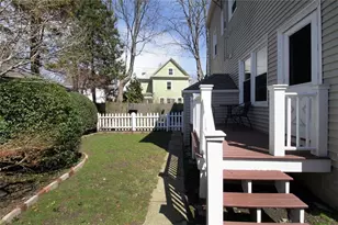 8 Wesley St, Newport, RI 02840 - Photo 29